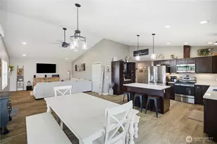 185 Lilly Wheaton Rd, Raymond, WA 98577 - Photo 6