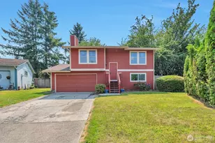 32007 Palace Ct, Carnation, WA 98014 - Photo 2