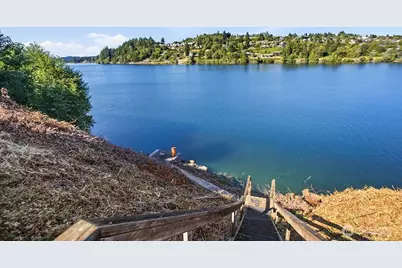 2644 Stevens Drive, Bremerton, WA 98312 - Photo 8