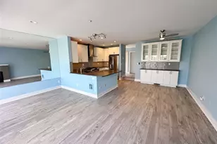 2325 Harbor Ave SW, Seattle, WA 98126 - Photo 8