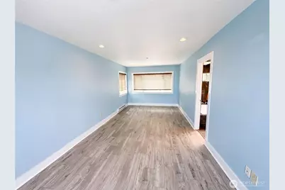 2325 Harbor Avenue SW #B2, Seattle, WA 98126 - Photo 4