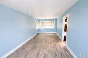 2325 Harbor Ave SW, Seattle, WA 98126 - Photo 4