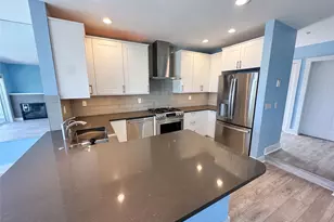 2325 Harbor Ave SW, Seattle, WA 98126 - Photo 6