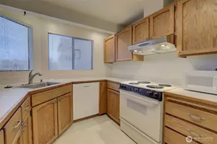3055 80th Ave SE, Mercer Island, WA 98040 - Photo 12