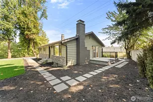 12215 SE 35th St, Bellevue, WA 98006 - Photo 40