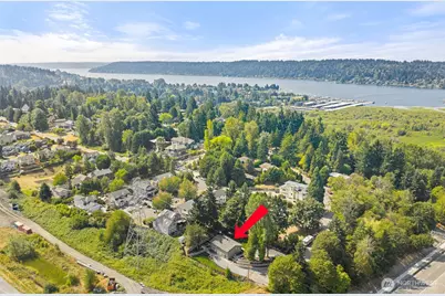 12215 SE 35th Street, Bellevue, WA 98006 - Photo 8