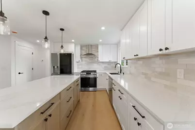 12215 SE 35th Street, Bellevue, WA 98006 - Photo 18