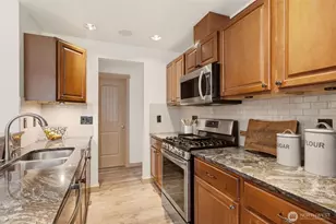 18811 103rd Ave E, Puyallup, WA 98374 - Photo 6