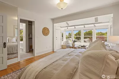 938 18th Avenue E, Seattle, WA 98112 - Photo 16