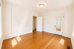 11711 82nd Ave S, Seattle, WA 98178 - Photo 8