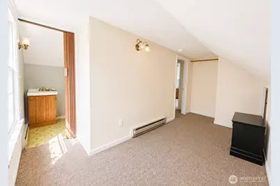 11711 82nd Avenue S, Seattle, WA 98178 - Photo 12