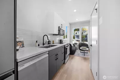 6723 Carleton Avenue S #B, Seattle, WA 98108 - Photo 10