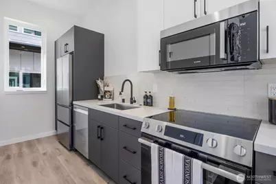 6723 Carleton Avenue S #B, Seattle, WA 98108 - Photo 24