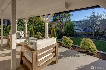 505 W Kinnear Place, Seattle, WA 98119 - Photo 20