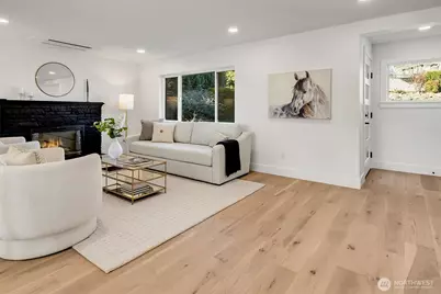 505 W Kinnear Place, Seattle, WA 98119 - Photo 4