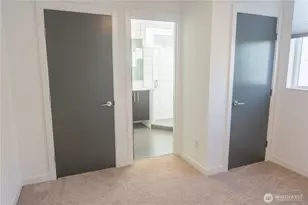 2614 SW Genesee St, Seattle, WA 98126 - Photo 16