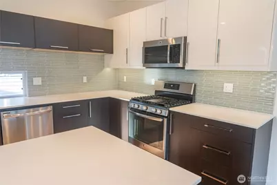2614 SW Genesee Street, Seattle, WA 98126 - Photo 10