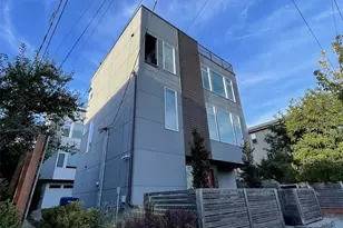 2614 SW Genesee St, Seattle, WA 98126 - Photo 2