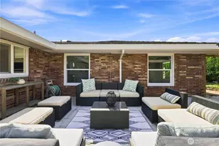 9810 Vineyard Crest, Bellevue, WA 98004 - Photo 28