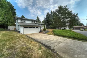 7085 Thebes St NE, Bremerton, WA 98311 - Photo 2