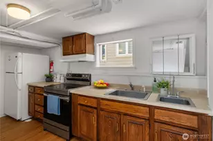 5138 S Myrtle St, Seattle, WA 98118 - Photo 14