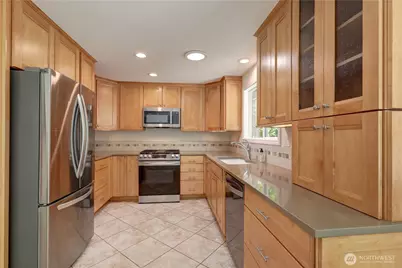 2327 148th Avenue SE, Sammamish, WA 98075 - Photo 8