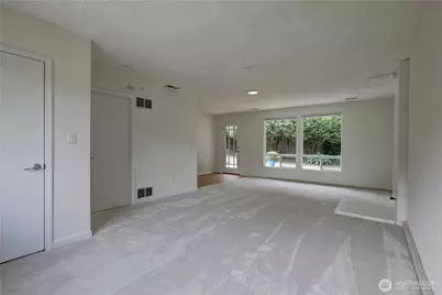 2327 148th Avenue SE, Sammamish, WA 98075 - Photo 4