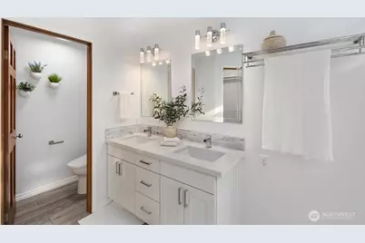 12138 NE 166th Place, Bothell, WA 98011 - Photo 18