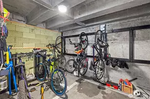 303 13th Ave E, Seattle, WA 98102 - Photo 22