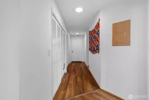 303 13th Ave E, Seattle, WA 98102 - Photo 2