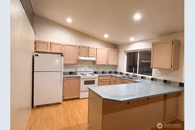 12531 81st Place NE, Kirkland, WA 98034 - Photo 6