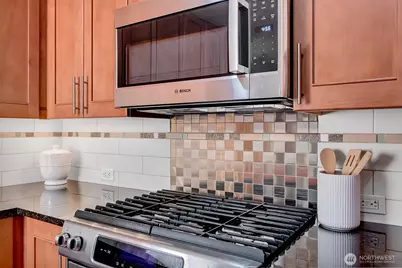 10650 NE 9th Place #5208, Bellevue, WA 98004 - Photo 10