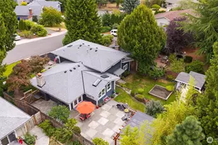 12619 SE 75th St, Newcastle, WA 98056 - Photo 38