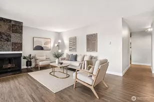 430 Bellevue Way SE, Bellevue, WA 98004 - Photo 2