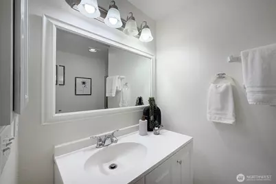 12527 27th Avenue NE #D, Seattle, WA 98125 - Photo 26