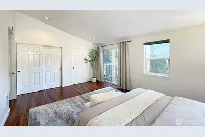 12527 27th Avenue NE #D, Seattle, WA 98125 - Photo 18