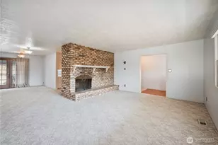1207 Spruce St, Longview, WA 98632 - Photo 4