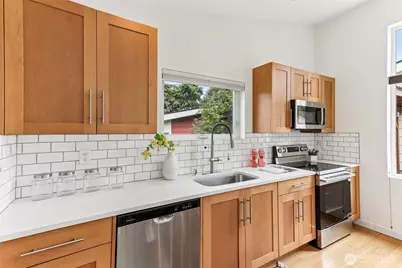 8820 24th Avenue SW, Seattle, WA 98106 - Photo 12