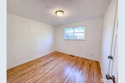 712 141st Street E, Tacoma, WA 98445 - Photo 12
