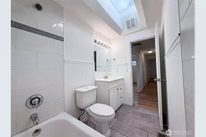 712 141st Street E, Tacoma, WA 98445 - Photo 14