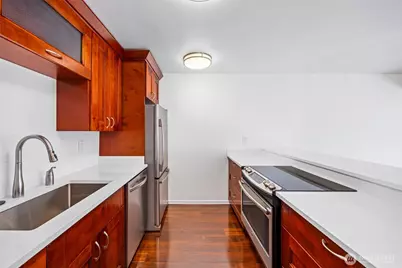 3601 24th Avenue W #207, Seattle, WA 98199 - Photo 4