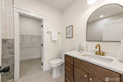 520 30th Avenue E, Seattle, WA 98112 - Photo 16