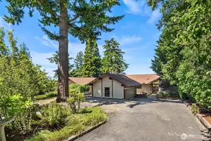 604 SW 206th St, Normandy Park, WA 98166 - Photo 2