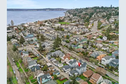 3239 61st Avenue SW #B, Seattle, WA 98116 - Photo 2