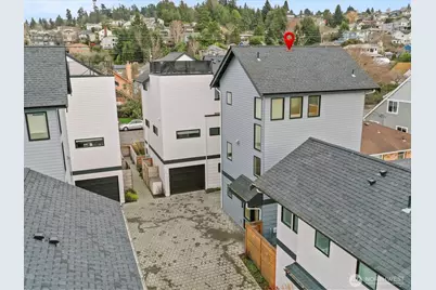3239 61st Avenue SW #B, Seattle, WA 98116 - Photo 8
