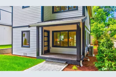 12644 NE 80th Street, Kirkland, WA 98033 - Photo 2