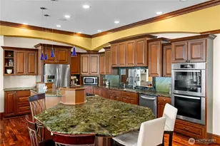 6669 N NE Windermere Rd, Seattle, WA 98115 - Photo 12