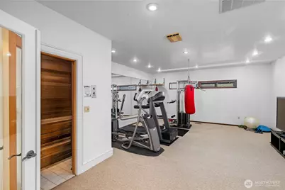 6669 N NE Windermere Road, Seattle, WA 98115 - Photo 32
