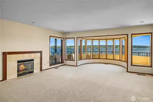 6669 N NE Windermere Rd, Seattle, WA 98115 - Photo 18