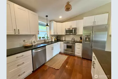 104 S Green Street, Centralia, WA 98531 - Photo 4